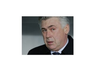 Ancelotti na tri roky trénerom Realu Madrid