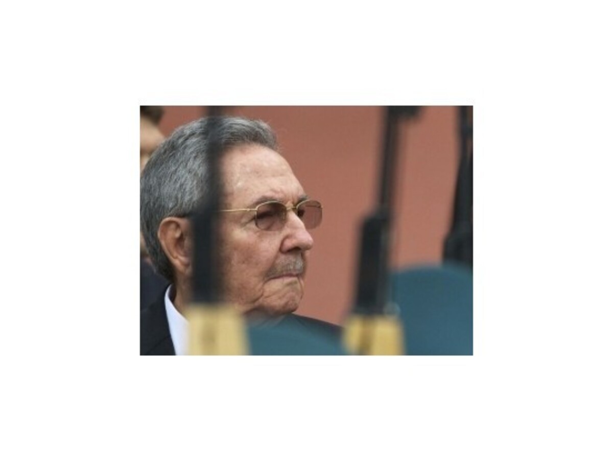 Castro oznámil zmeny vo vedení komunistickej strany