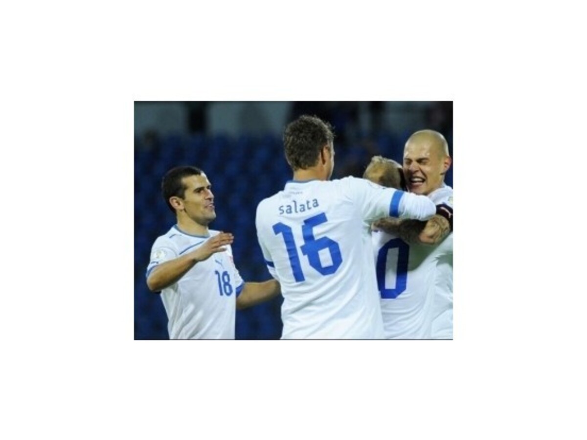 Španieli na čele rebríčka FIFA, Slováci klesli o 7 priečok
