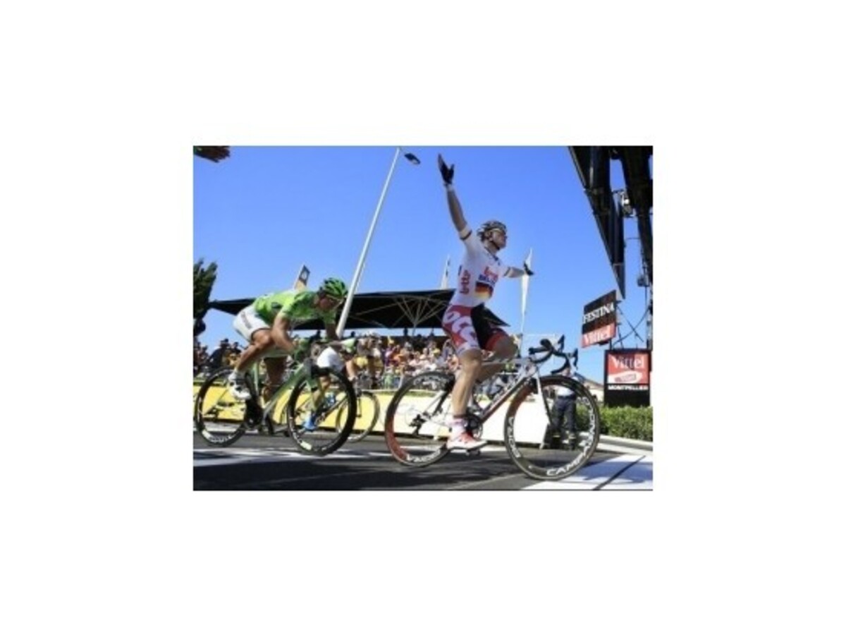 Šiesta etapa pre Greipela, Sagan opäť druhý, v žltom Impey