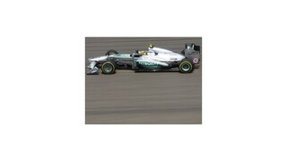 Hamilton na Mercedese sa stal víťazom kvalifikácie na VC Nemecka na Nürburgringu