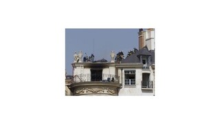 Požiar vážne poškodil palác v centre Paríža