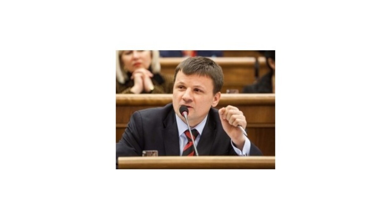 Hlina sa vzdá kandidatúry a podporí Freša, má však podmienku