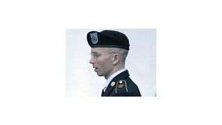 Manning si vypočuje verdikt, hrozí mu doživotie
