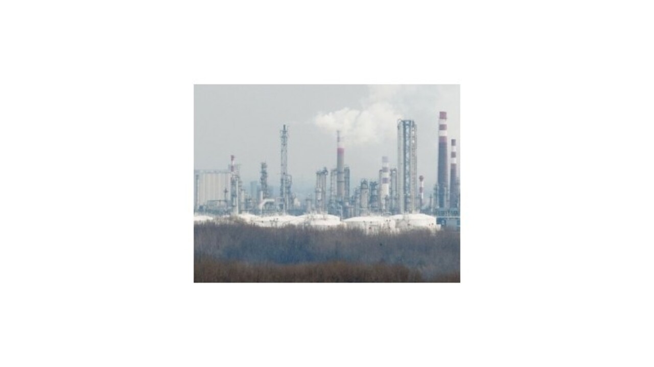 Slovnaft v prvom polroku s nárastom tržieb o deväť percent