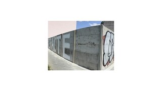 Podľa starostu Rómom na Luníku IX múr neprekáža