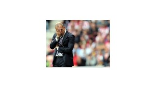 Di Cania vyštvali hráči pre jeho hrubý trénerský štýl