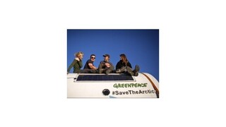 Aktivistov z hnutia Greenpeace v Rusku uväznili