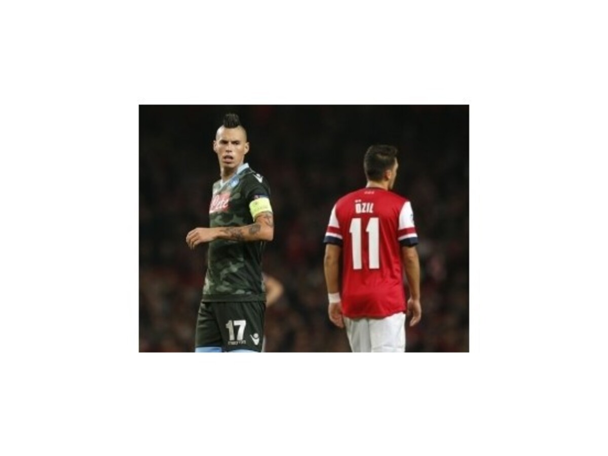 Arsenal zdolal Hamšíkov Neapol, obrat Atlética v Porte