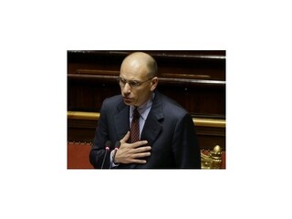 Vláda Enrica Lettu prežila hlasovanie o dôvere