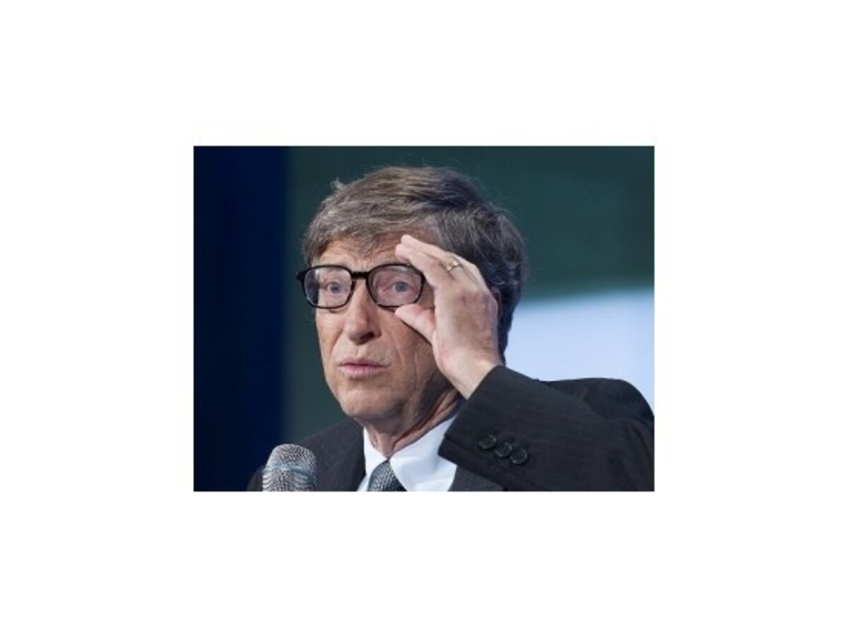 Bill Gates by mal opustiť vedenie Microsoftu, tvrdia investori