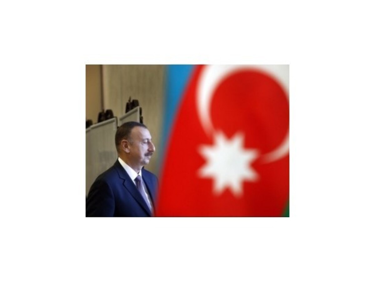Azerbajdžan si volí prezidenta, Ajilev zrejme zvíťazí aj po tretíkrát