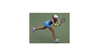 Stosurová vo finále turnaja v Osake proti tínedžerke Bouchardovej