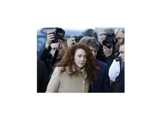 Začal sa súd so šéfredaktormi britského nedeľníka News of the World