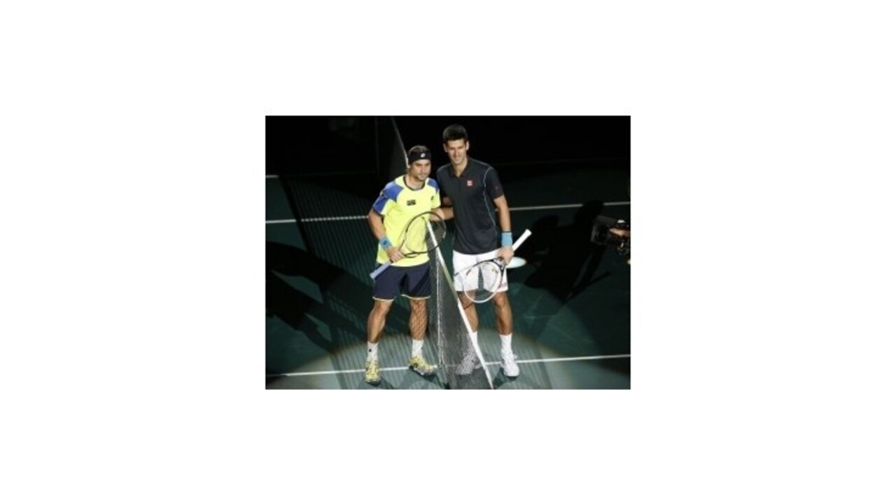 Djokovič vo finále v Paríži zdolal obhajcu titulu Ferrera