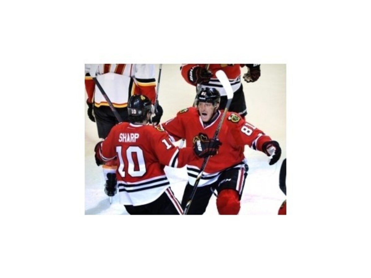 Hossa zabezpečil Chicagu bod