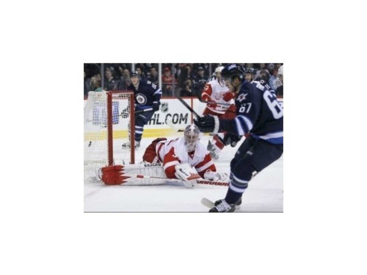 Tatarov Detroit nestačil na Winnipeg, Rangers nevyšla odplata