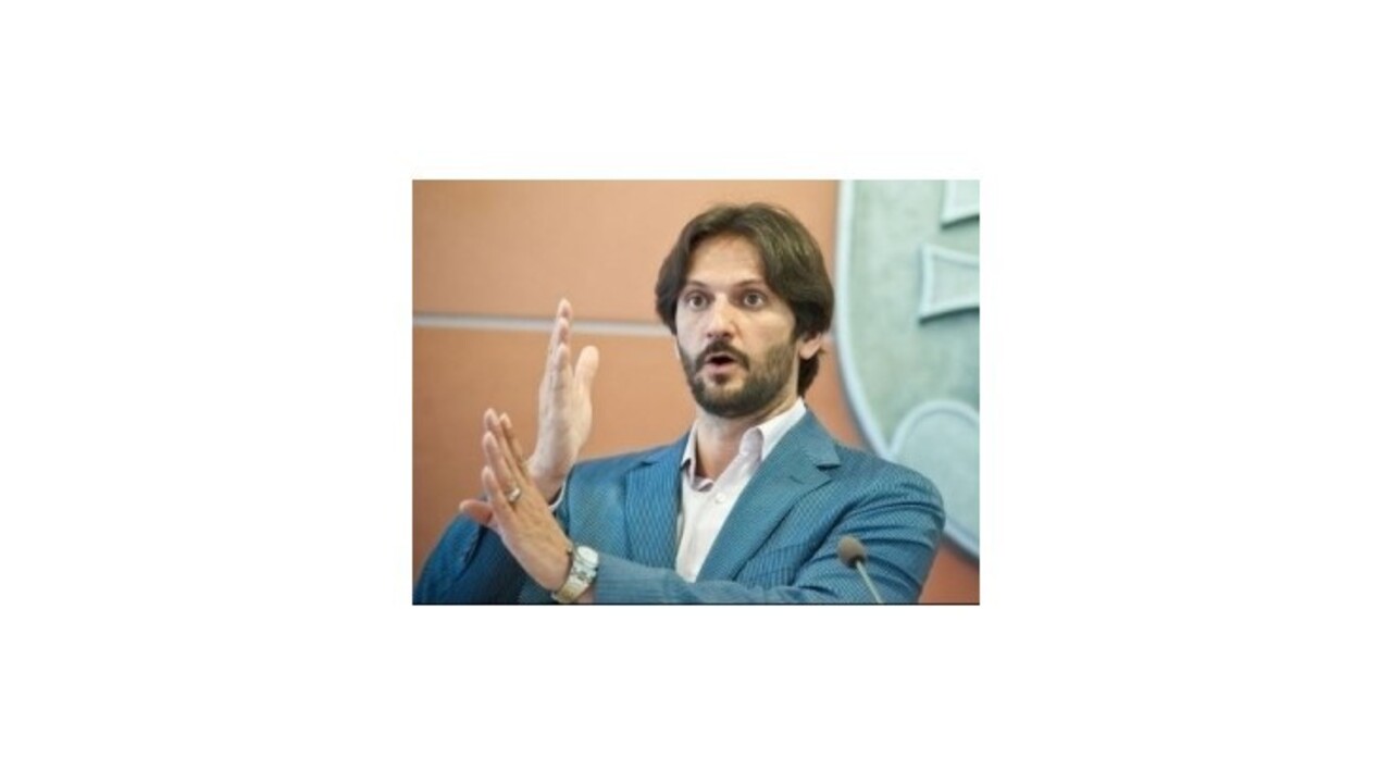 Minister Kaliňák vymieňa autopark, pribudnúť má 1500 nových áut