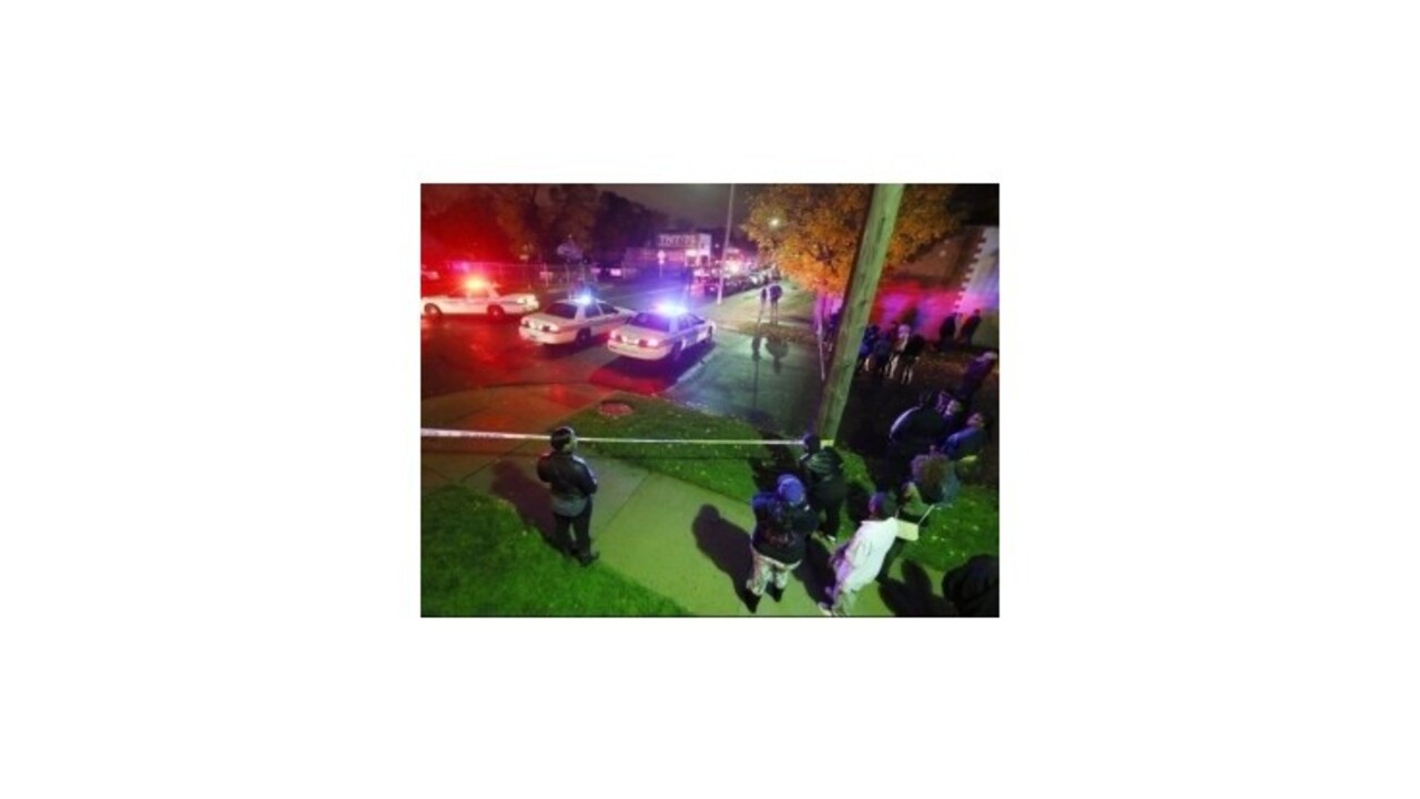 Pred holičstvom v Detroite sa strieľalo, hlásia dve obete