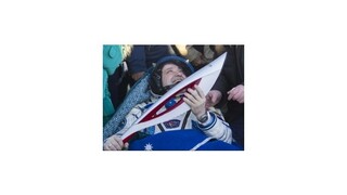 Olympijská pochodeň je späť na Zemi