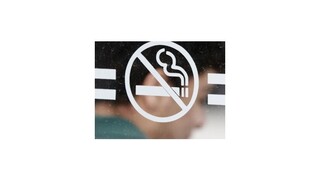 Napriek zákonu fajčenie z kaviarní nezmizlo