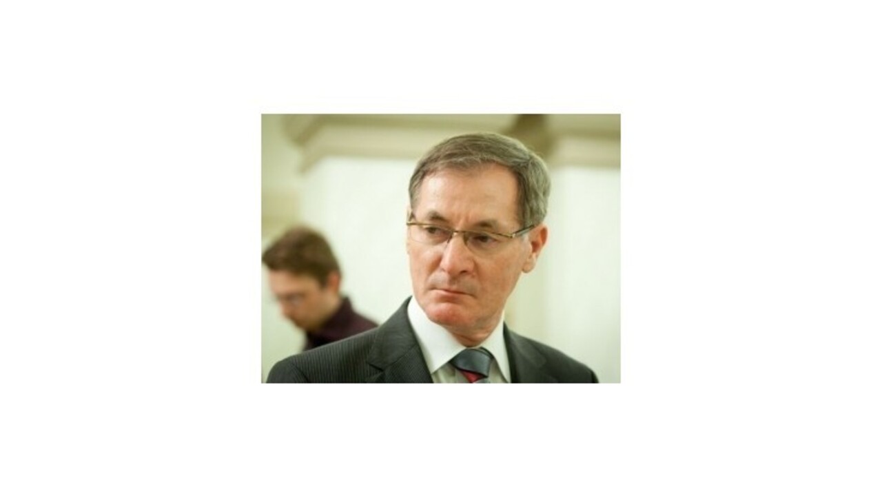 Hrušovský začína zbierať aj podpisy občanov, čaká na SDKÚ-DS