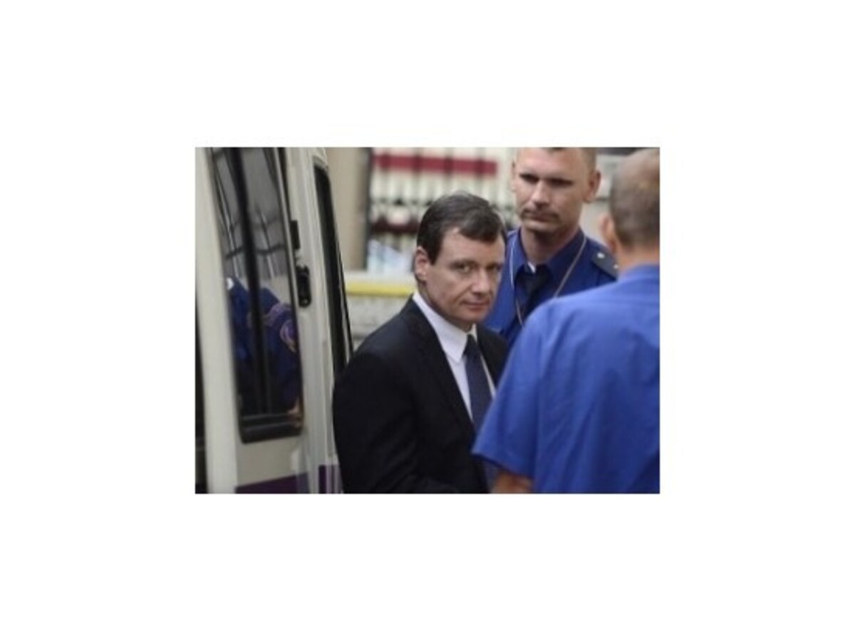 David Rath odovzdal súdu svoje cestovné doklady