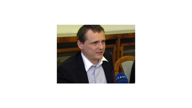 Bárta kvôli trestnému stíhaniu rezignoval na post lídra Vecí verejných