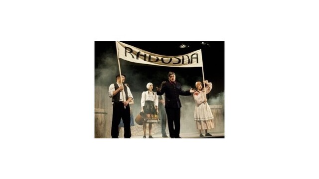 Radošinské naivné divadlo oslavuje polstoročnicu