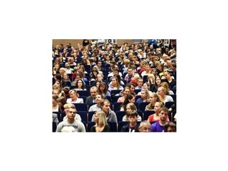 Na vysoké školy sa zapísalo menej študentov, ako môžu prijať