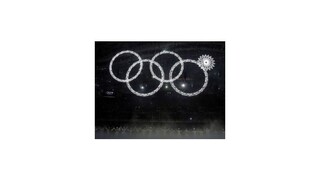 Rusi pripravili pôsobivý ceremoniál, oheň zapálili legendy