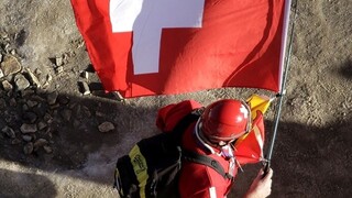 Švajčiarsko vlajka (ilu) (SITA/AP)