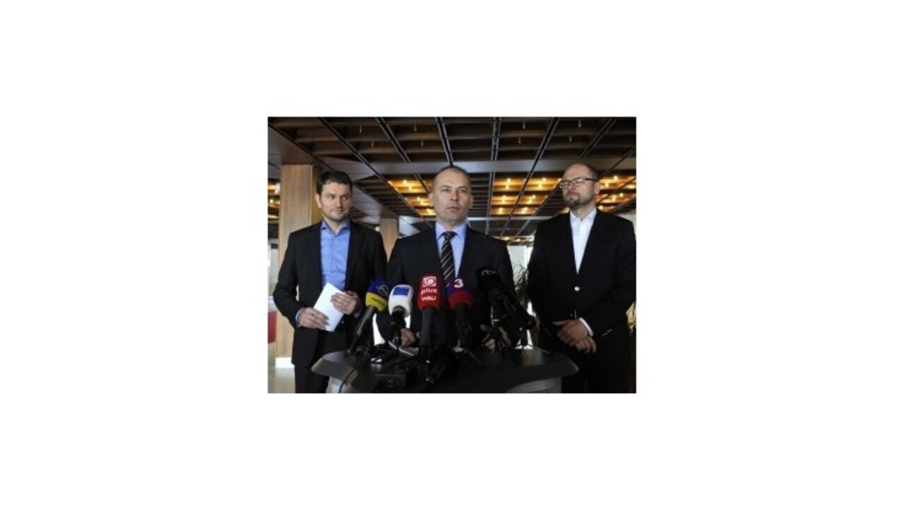 Opozícia chce návrhom ústavného zákona zastabilizovať dôchodkový systém