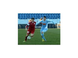 Slovan si aj bez kľúčových hráčov poradil s mladým mužstvom Dukly