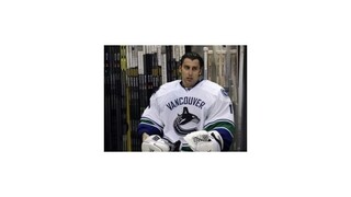 Vancouver vymenil Luonga do Floridy, Sekera 0+2, Chára medzi hviezdami