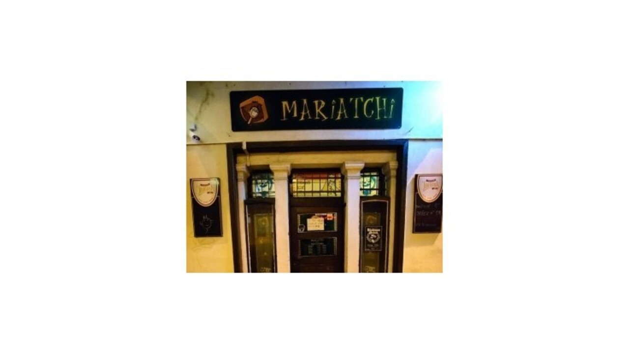 Kauzu zneužitia policajného auta spájajú s barom Mariatchi
