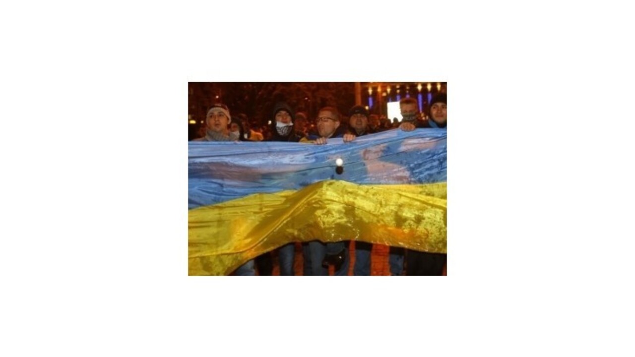 Svedok z Majdanu: Stále nevieme, kto do nás strieľal