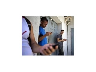 Európsky parlament odhlasoval zrušenie poplatkov za roaming