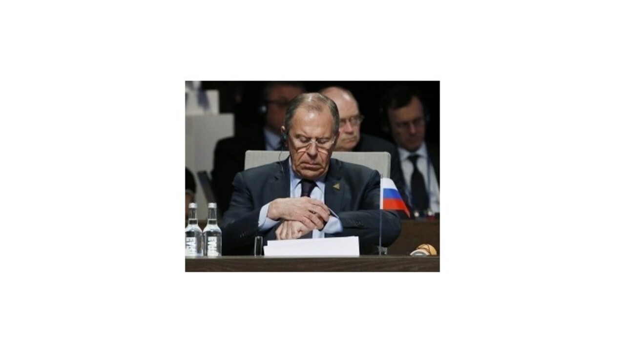 Lavrov: Rozmiestnenie síl NATO vo východnej Európe by porušilo zmluvu