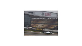 Kvalifikáciu na VC Číny vyhral Hamilton na Mercedese