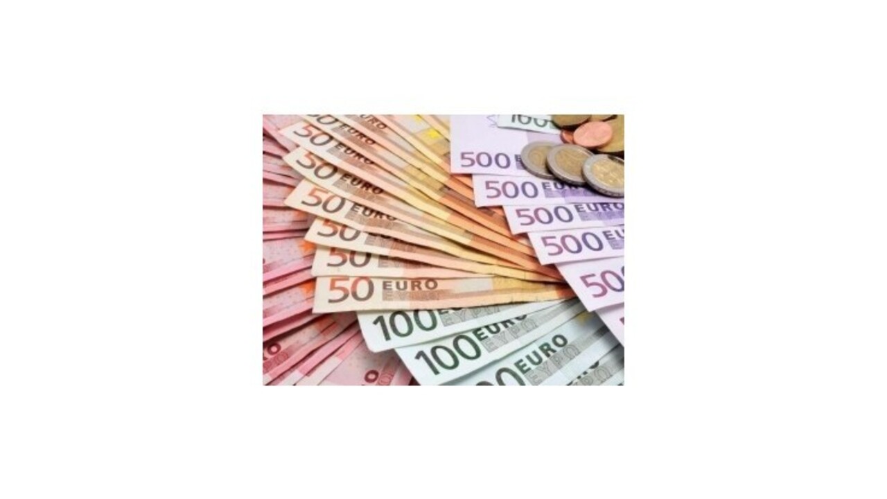 Slovensko znížilo deficit pod 3 % HDP