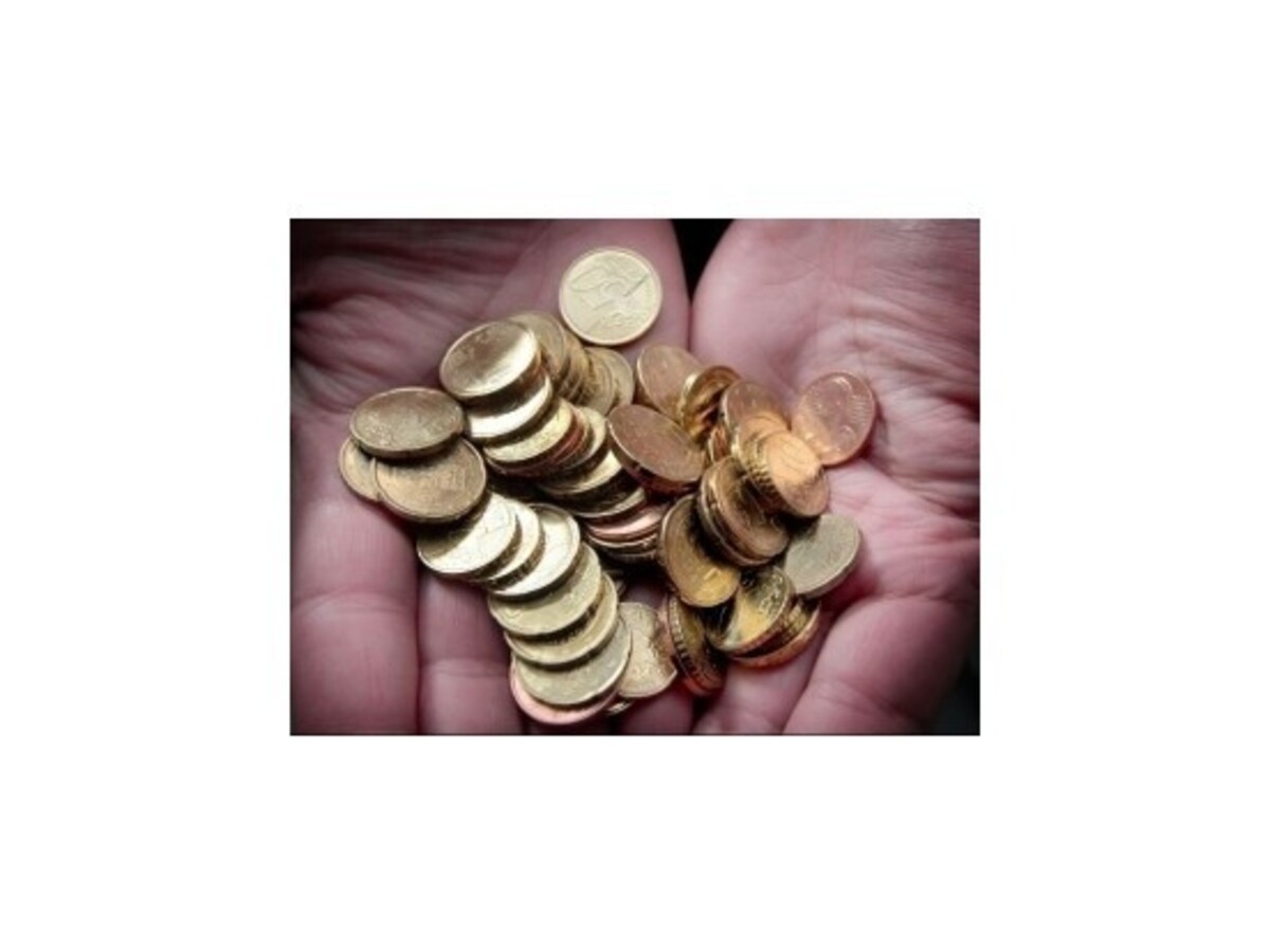 Slovák zaplatí za bežný účet v priemere mesačne 3,60 eur