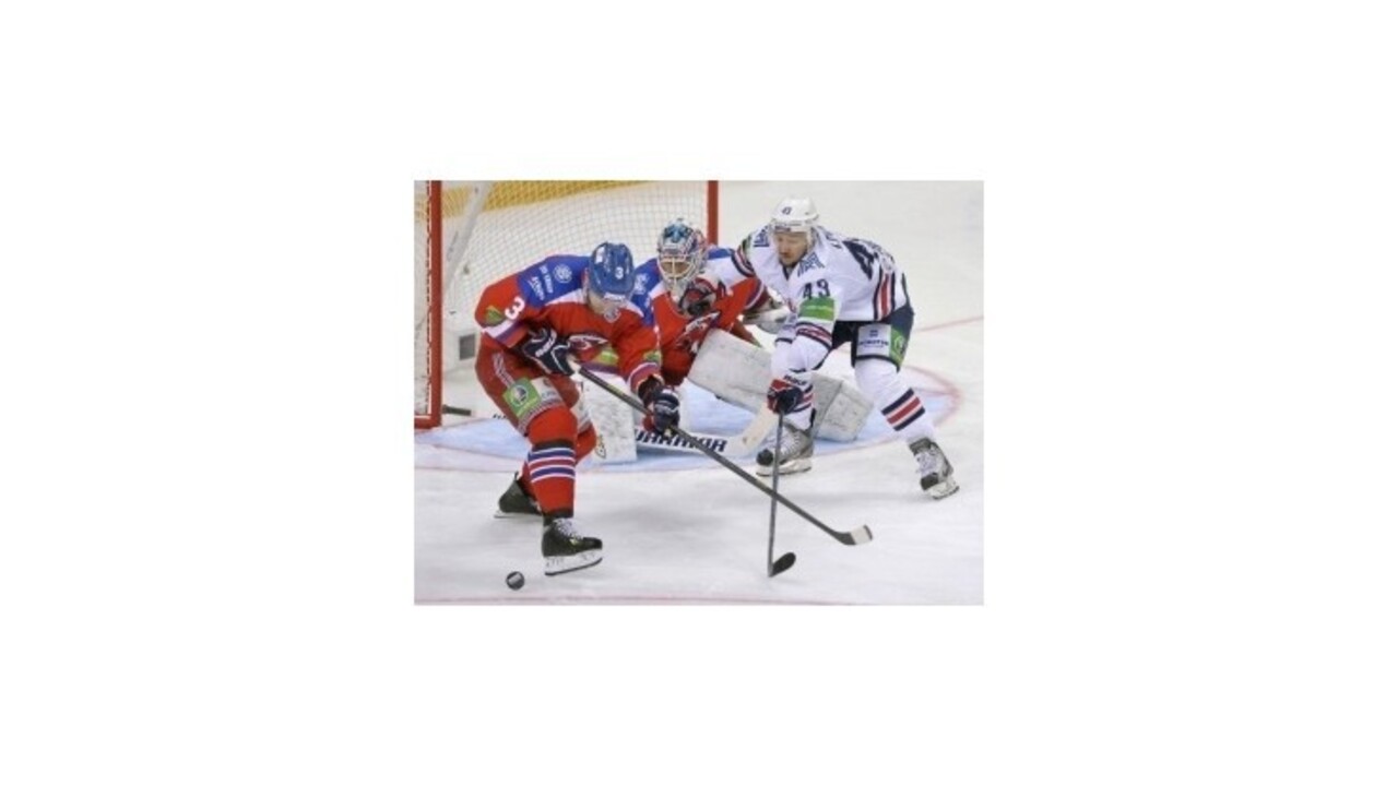 Magnitogorsk vyhral v Prahe, opäť padol divácky rekord KHL