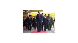 Obama pricestoval na návštevu Malajzie, chce posilniť obchodné vzťahy