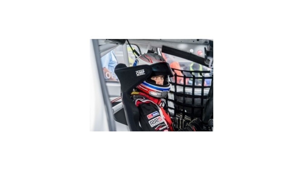 Homola vyhral oboje preteky FIA ETCC na Slovakia Ringu