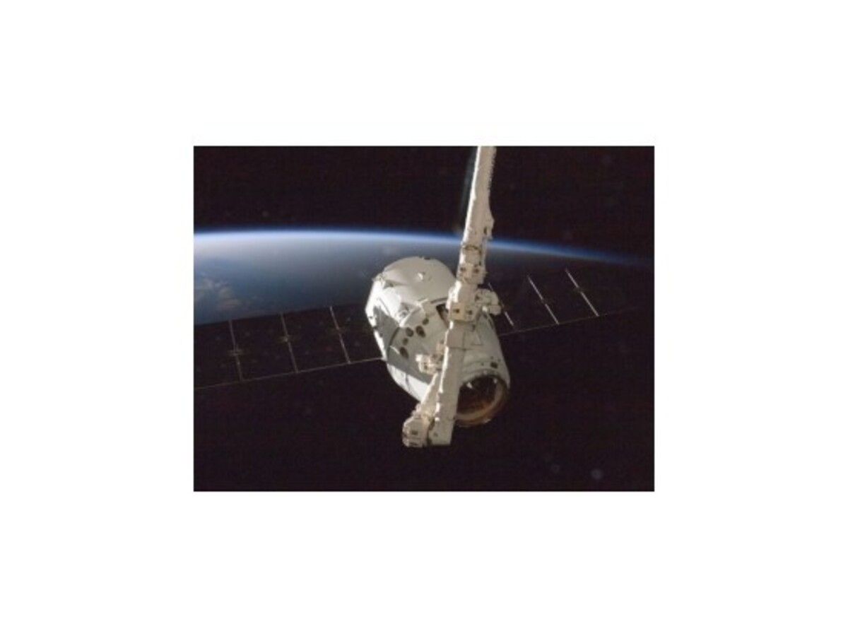 Komerčná loď Dragon sa úspešne vrátila z ISS