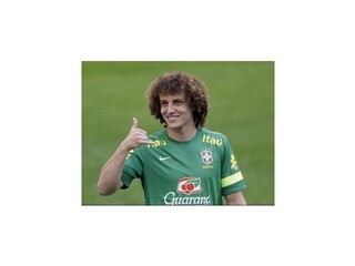 Obranca FC Chelsea David Luiz sa sťahuje do Paríža Saint Germain