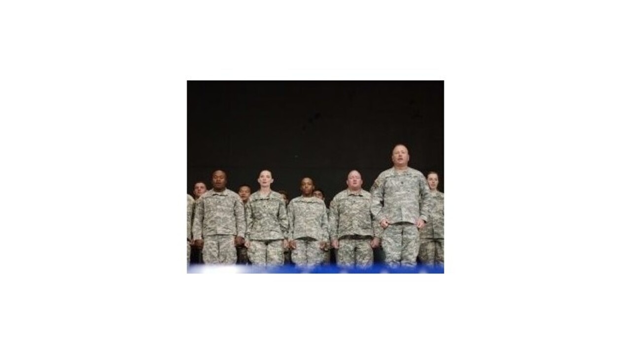 NATO chce v Afganistane ponechať približne 12 000 vojakov