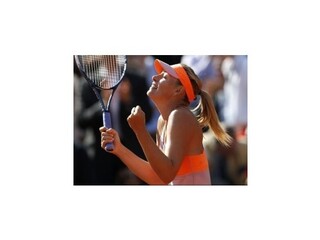 Šarapovová a Halepová sa stretnú vo finále na RG