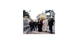 Pápež po spoločnej modlitbe vyzval Peresa a Abbása na vytrvanie v dialógu